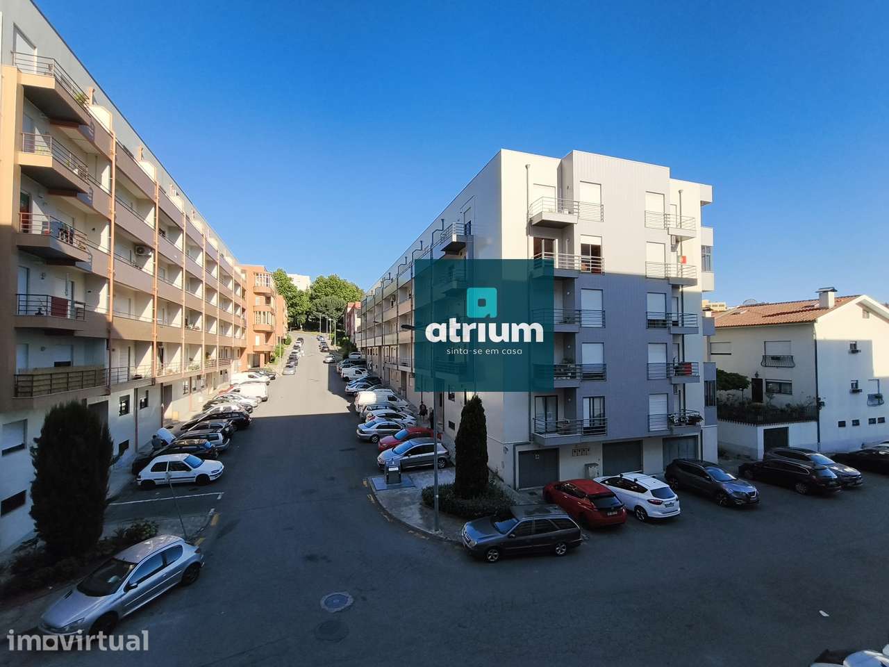 Apartamento T2 + 1 com varanda e garagem em Braga - Grande imagem: 5/17
