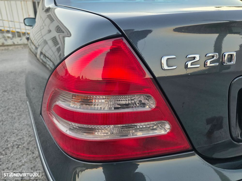 Mercedes-Benz C 220 CDi Avantgarde - 17