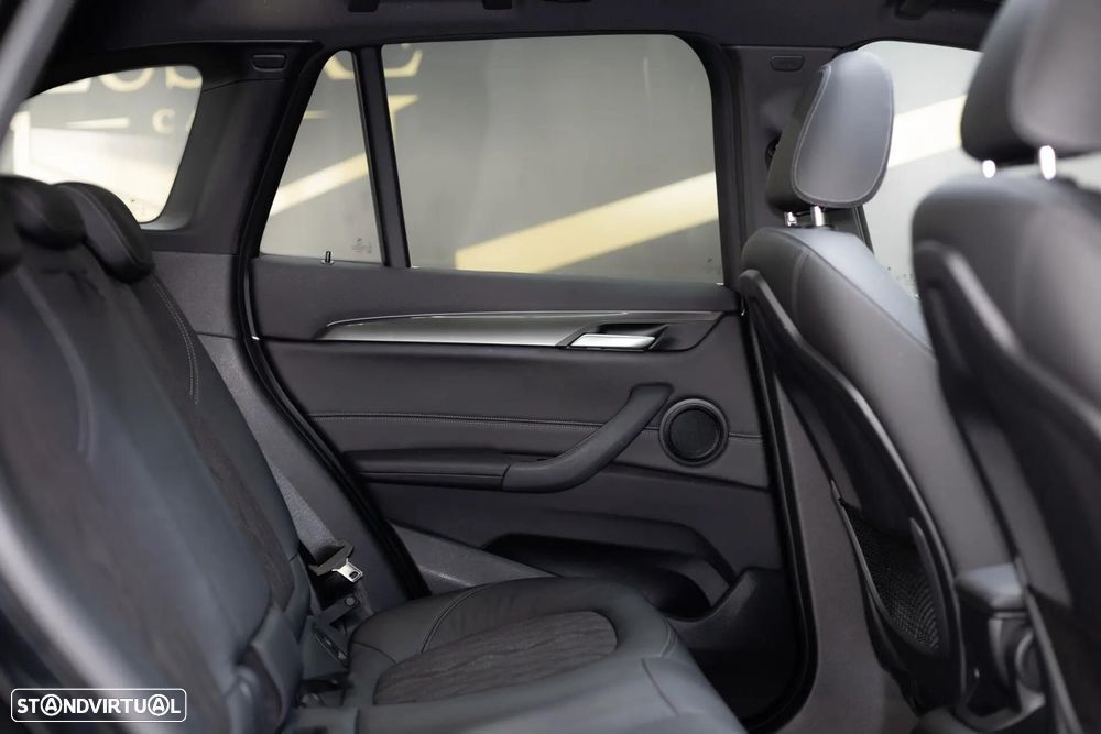 BMW X1 xDrive25e xLine - 19
