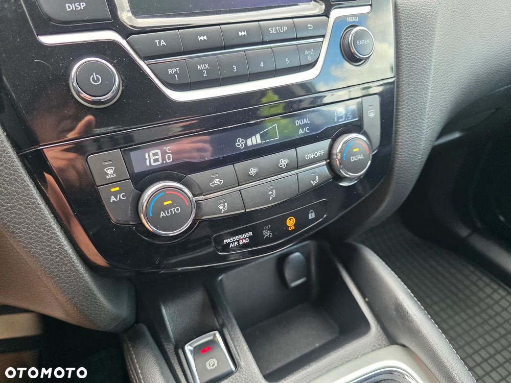 Nissan Qashqai 1.2 DIG-T Acenta EU6 - 20