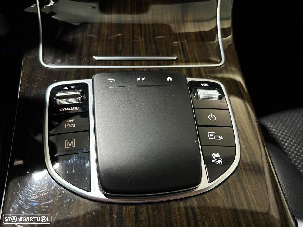 Mercedes-Benz GLC 300 e 4Matic - 35