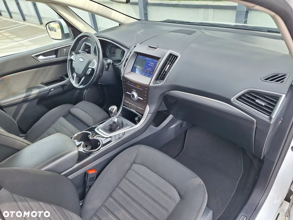 Ford S-Max 2.0 EcoBlue Titanium - 27