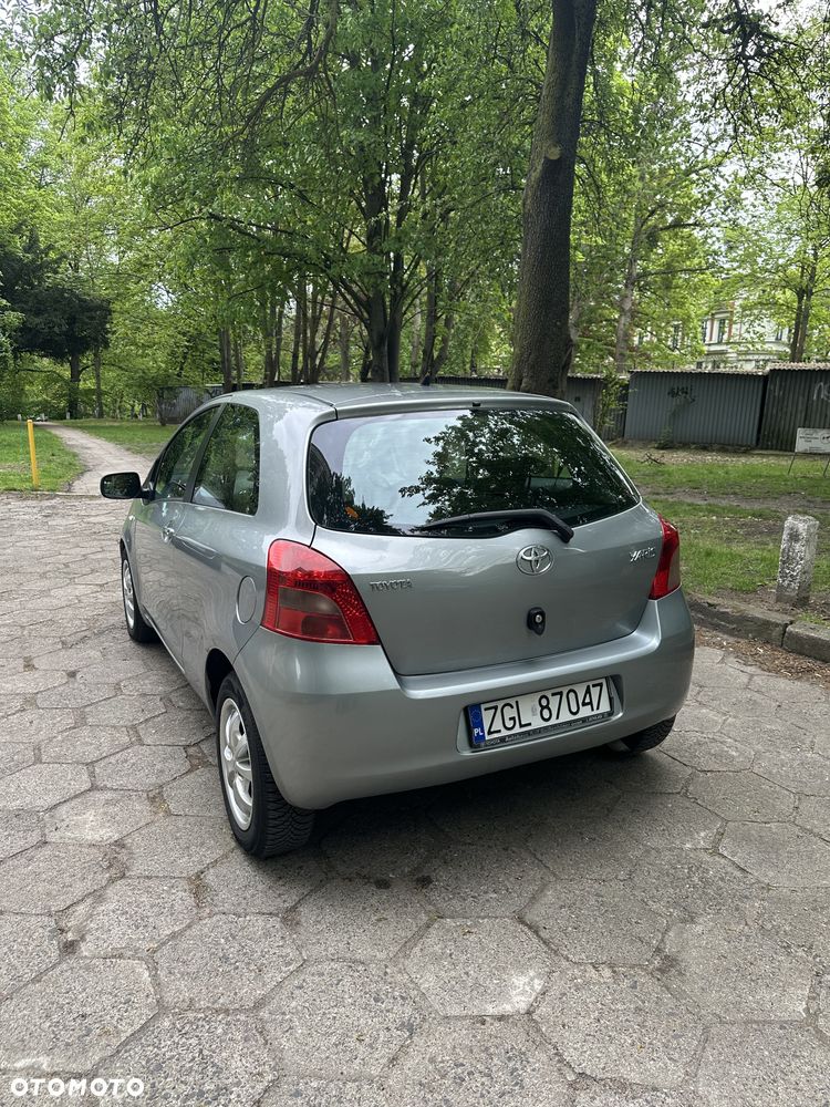 Toyota Yaris 1.3 Sol - 6