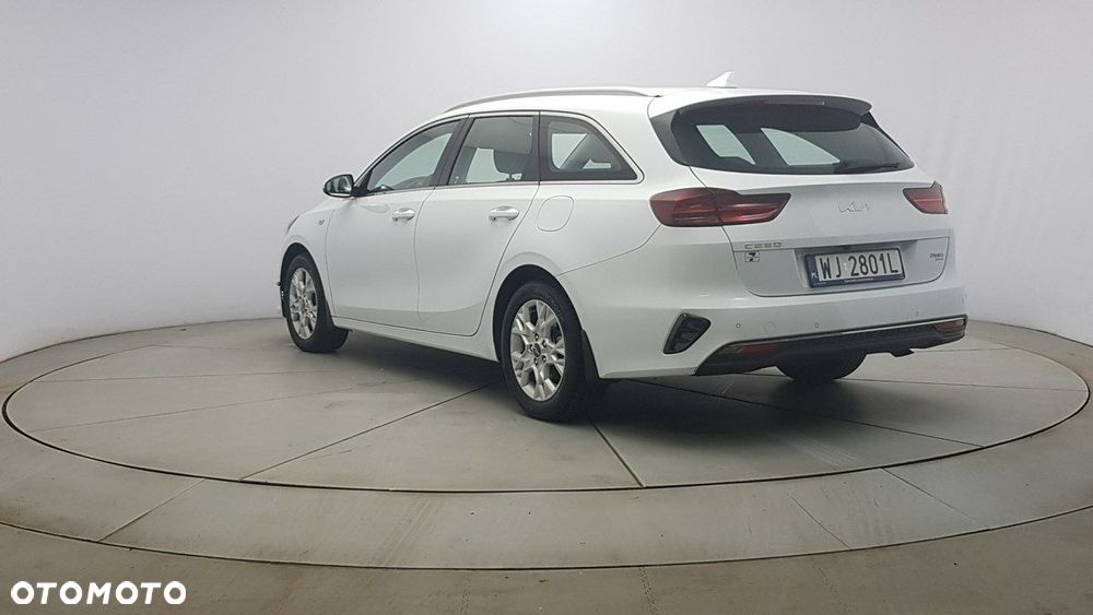 Kia Ceed - 5