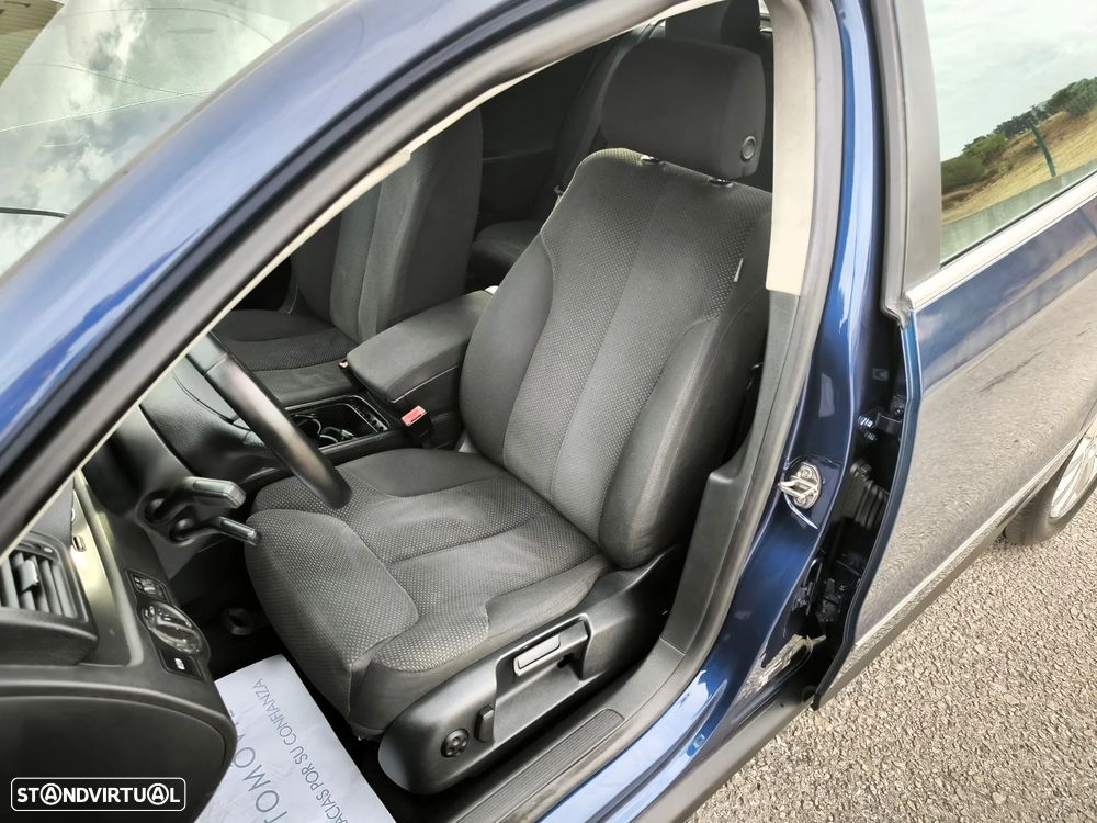 VW Passat Variant 2.0 TDI Confortline - 6
