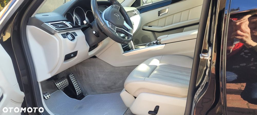 Mercedes-Benz Klasa E 220 BlueTEC 4-Matic Avantgarde - 25