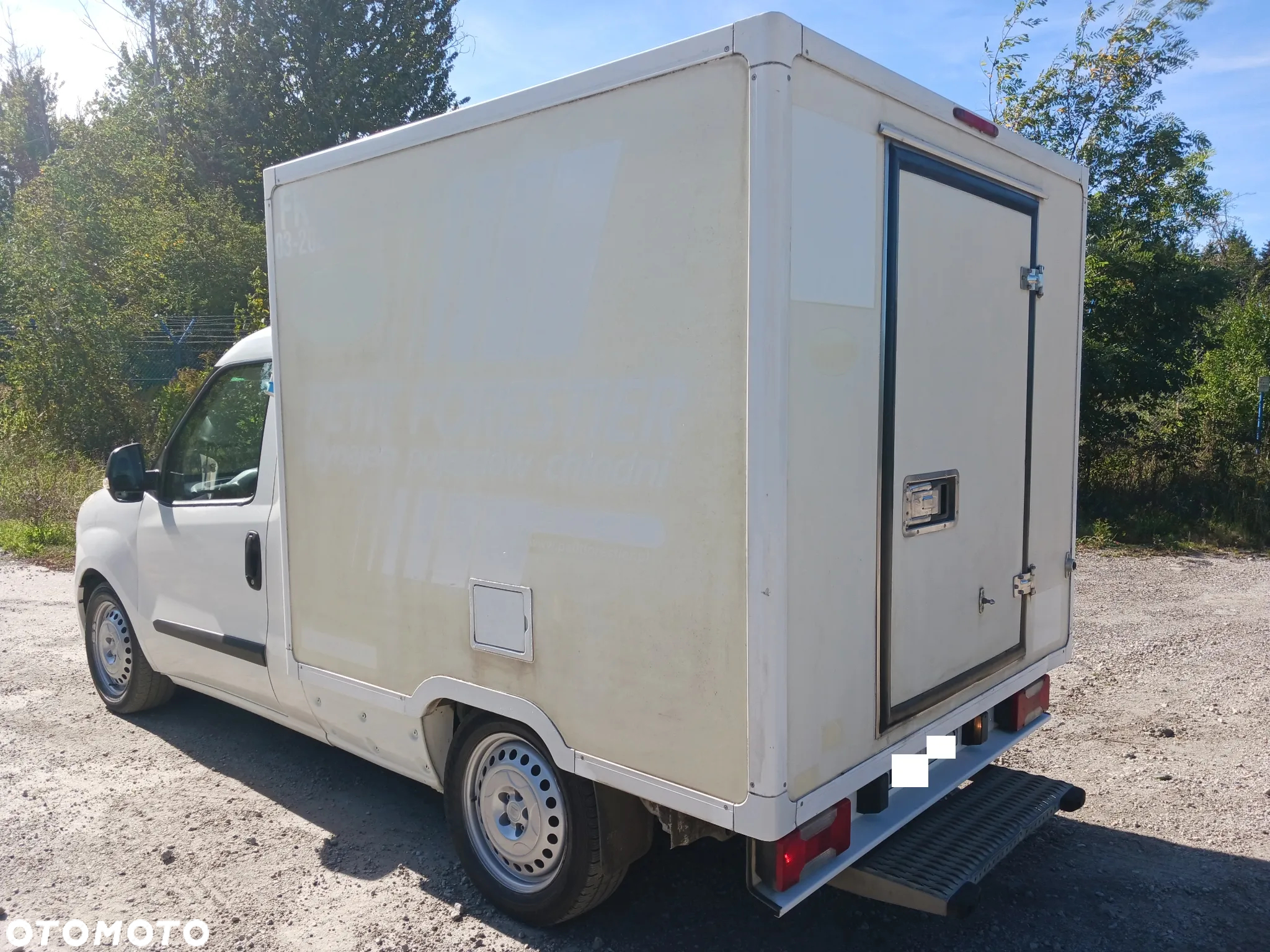 Fiat DOBLO 1.3 TDI 90KM 2014r Izoterma Chłodnia Mroźnia Agregat CARRIER Xarios 200 230V -29 +20 - 4