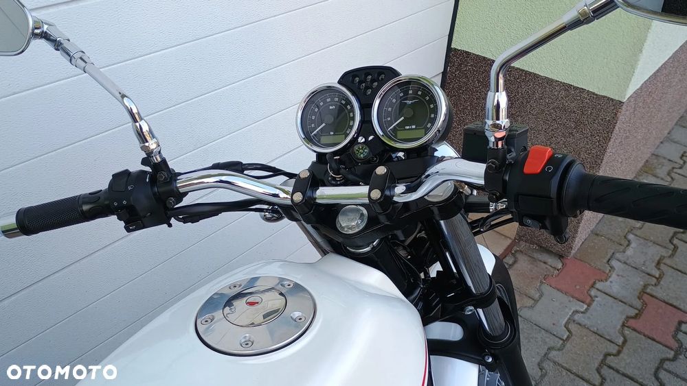 Moto Guzzi V7 - 23