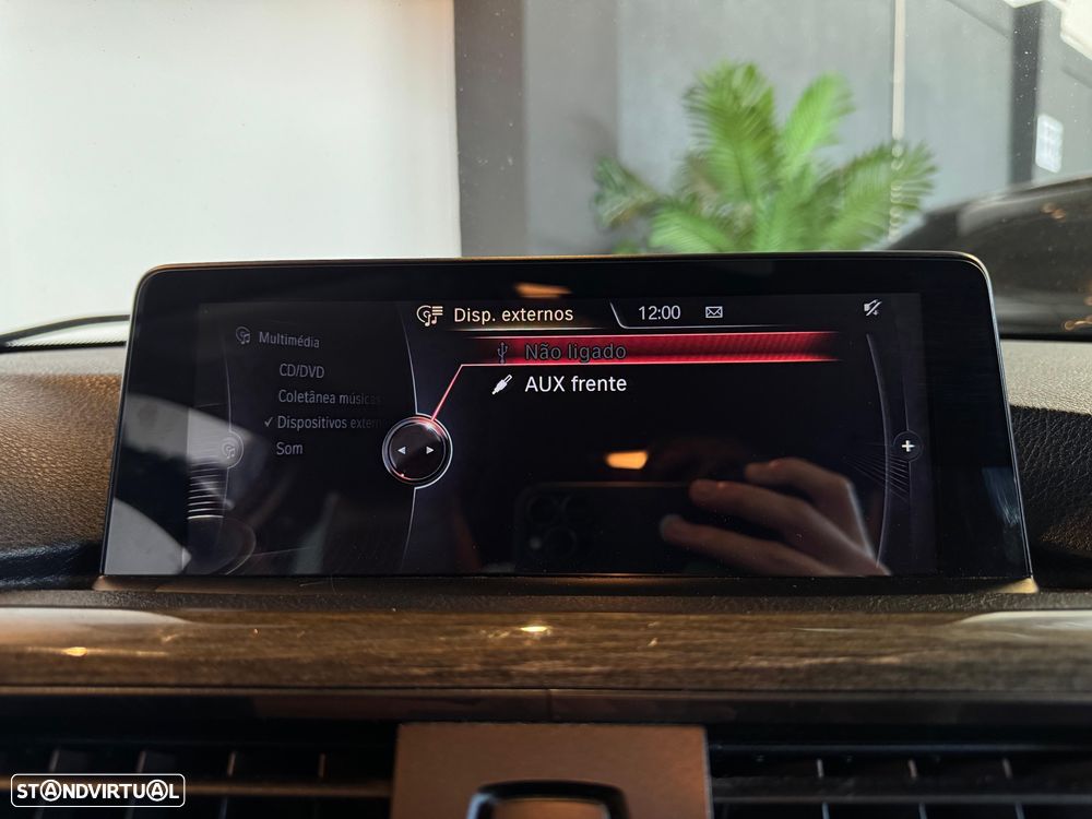 BMW 320 d EfficientDynamics Line Luxury - 20