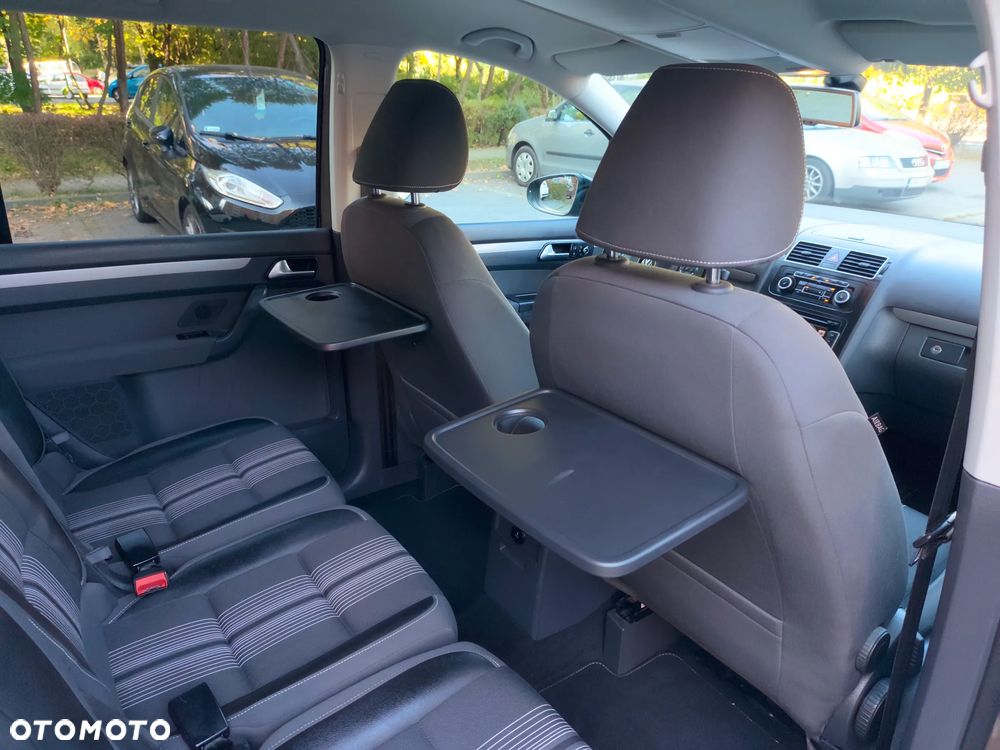 Volkswagen Touran - 7