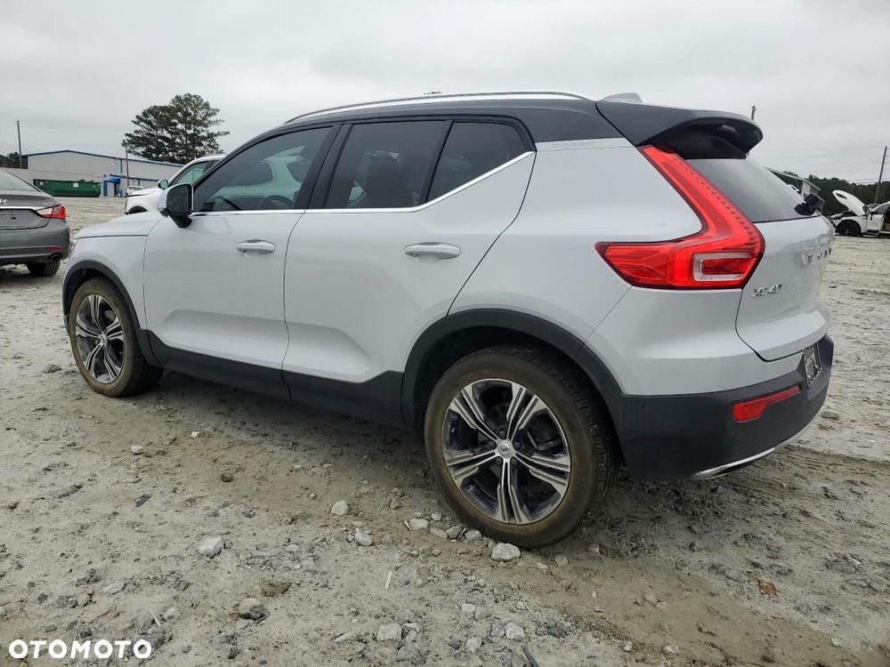Volvo XC 40 - 6
