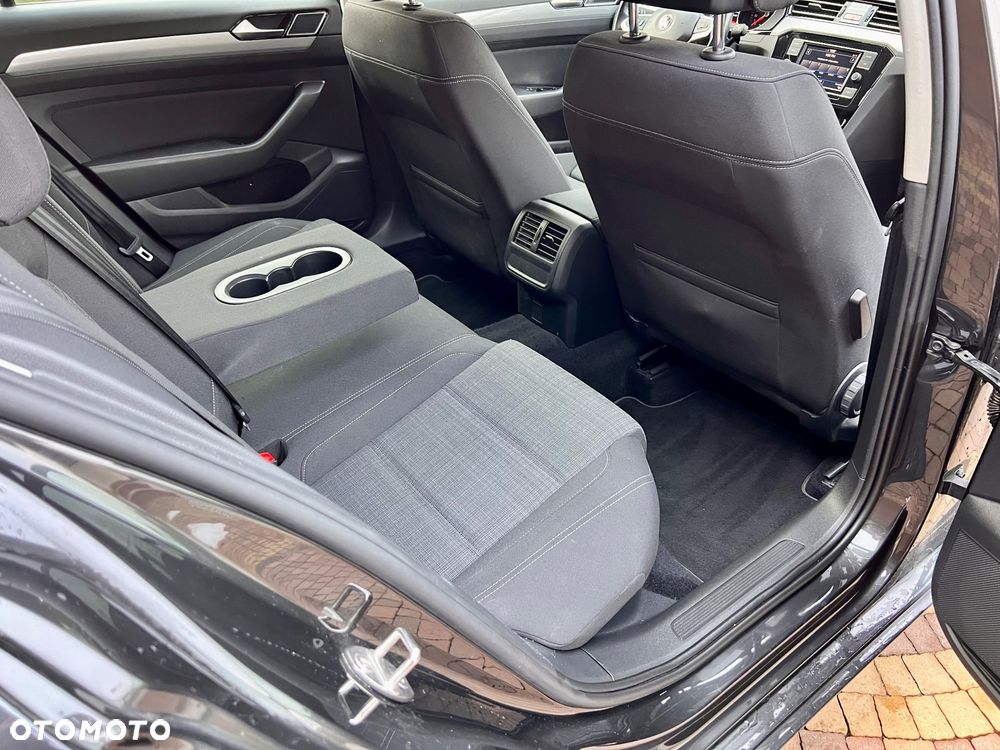 Volkswagen Passat 2.0 TDI EVO Business - 8
