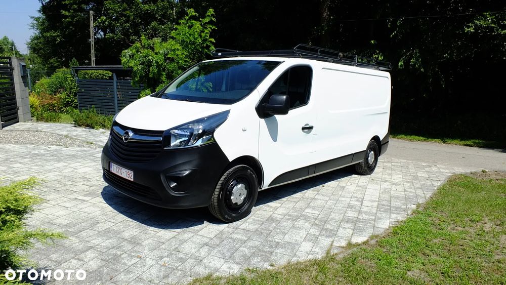 Opel Vivaro - 1
