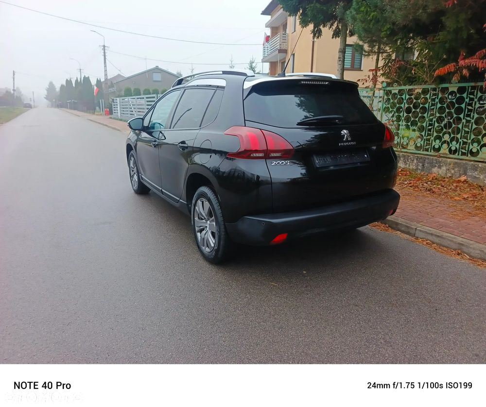 Peugeot 2008 1.2 Pure Tech Style - 9