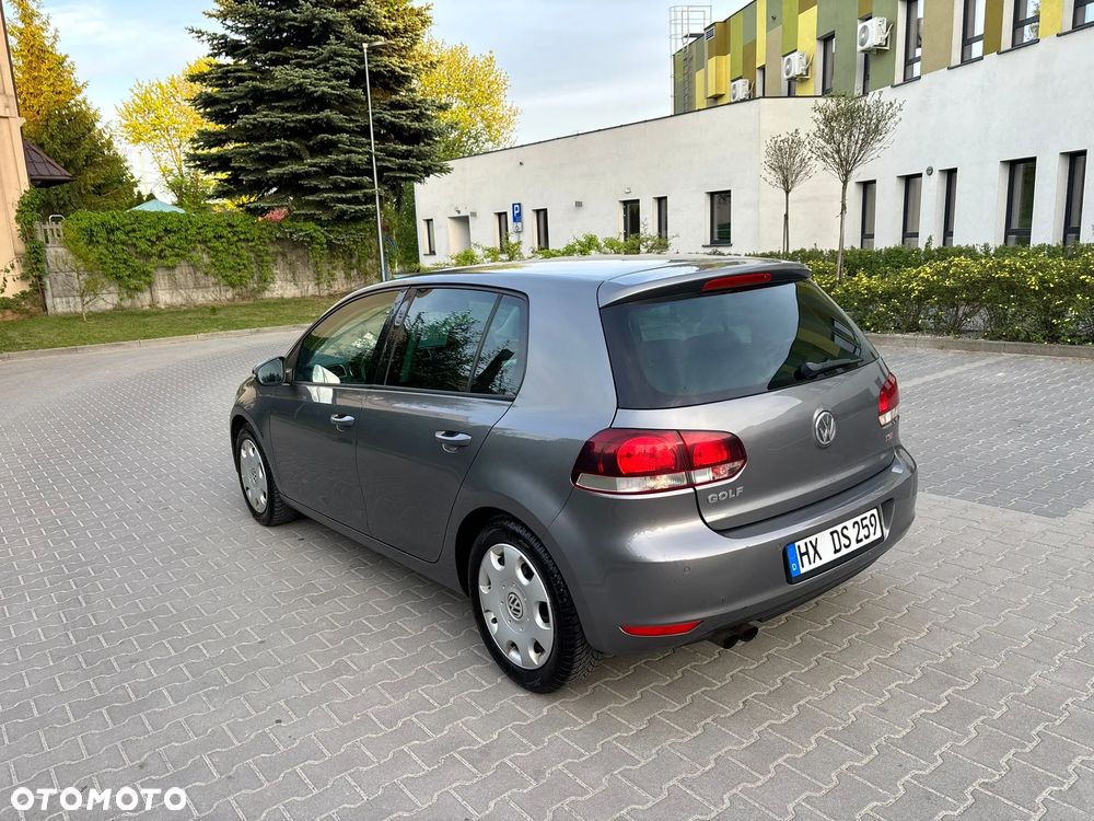 Volkswagen Golf - 11