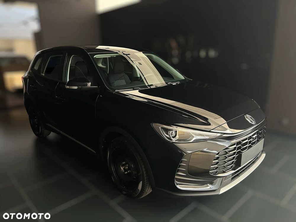 MG ZS Hybrid+ - 4