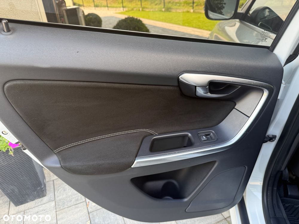 Volvo XC 60 D4 Drive-E Summum - 21