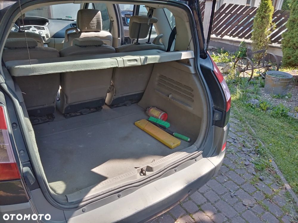 Renault Scenic 1.9 dCi Confort Privilege - 10