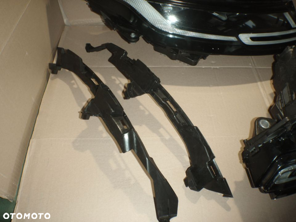 ślizg mocowanie listwa lampy lampa zderzaka range rover evoque II 18-21r. dużo części do tego modelu - 4
