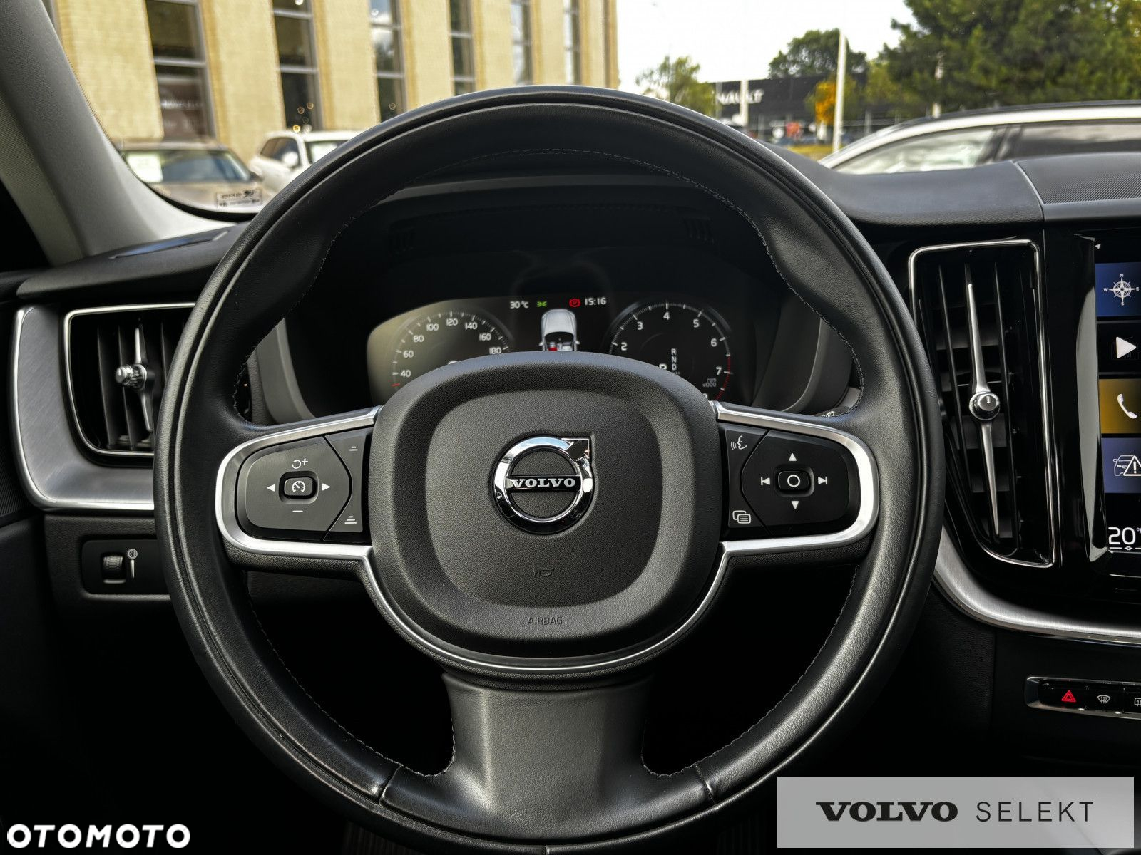 Volvo XC 60 - 8