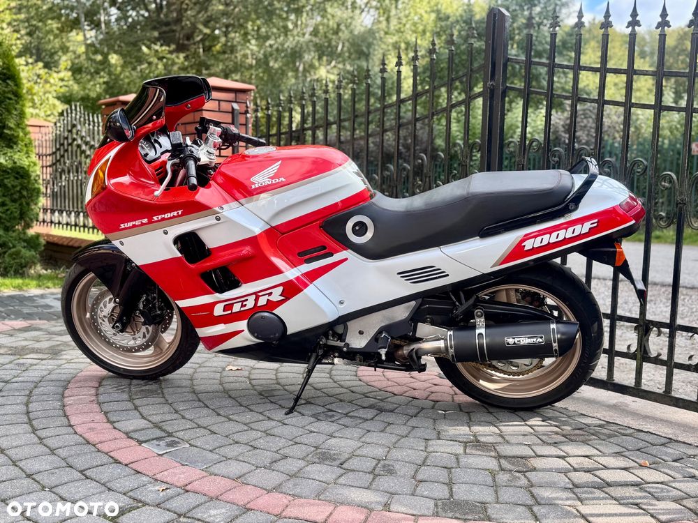 Honda CBR - 7