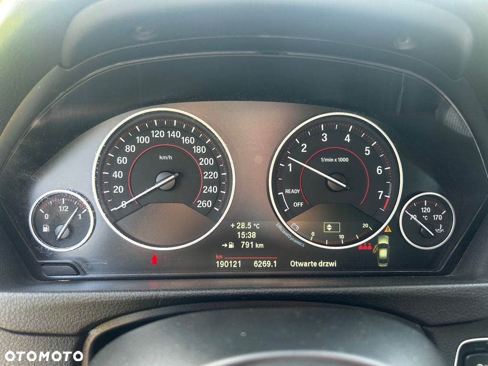 BMW Seria 3 316i M Sport - 22