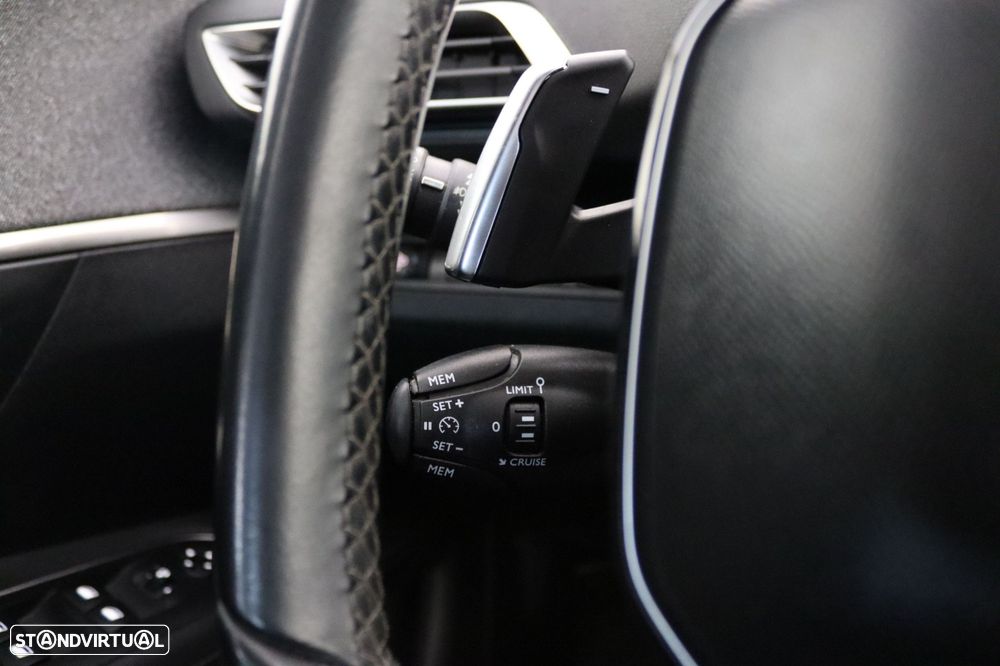 Peugeot 3008 PureTech 130 Stop & Start GPF EAT8 Allure - 13