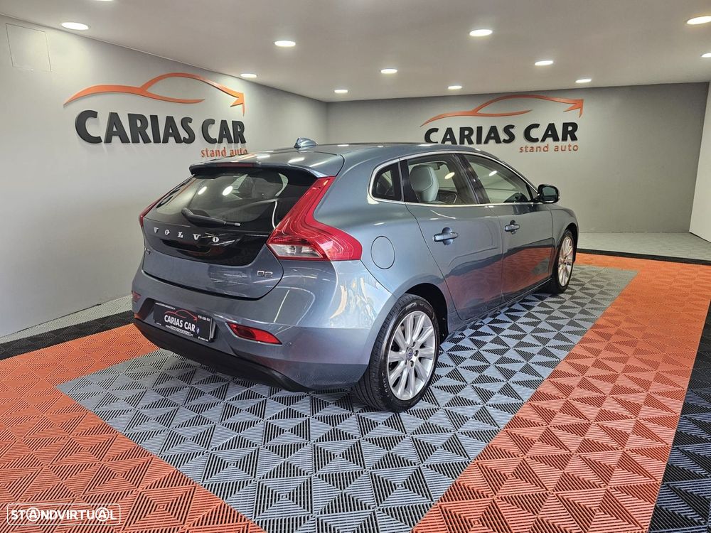 Volvo V40 1.6 D2 Momentum - 5