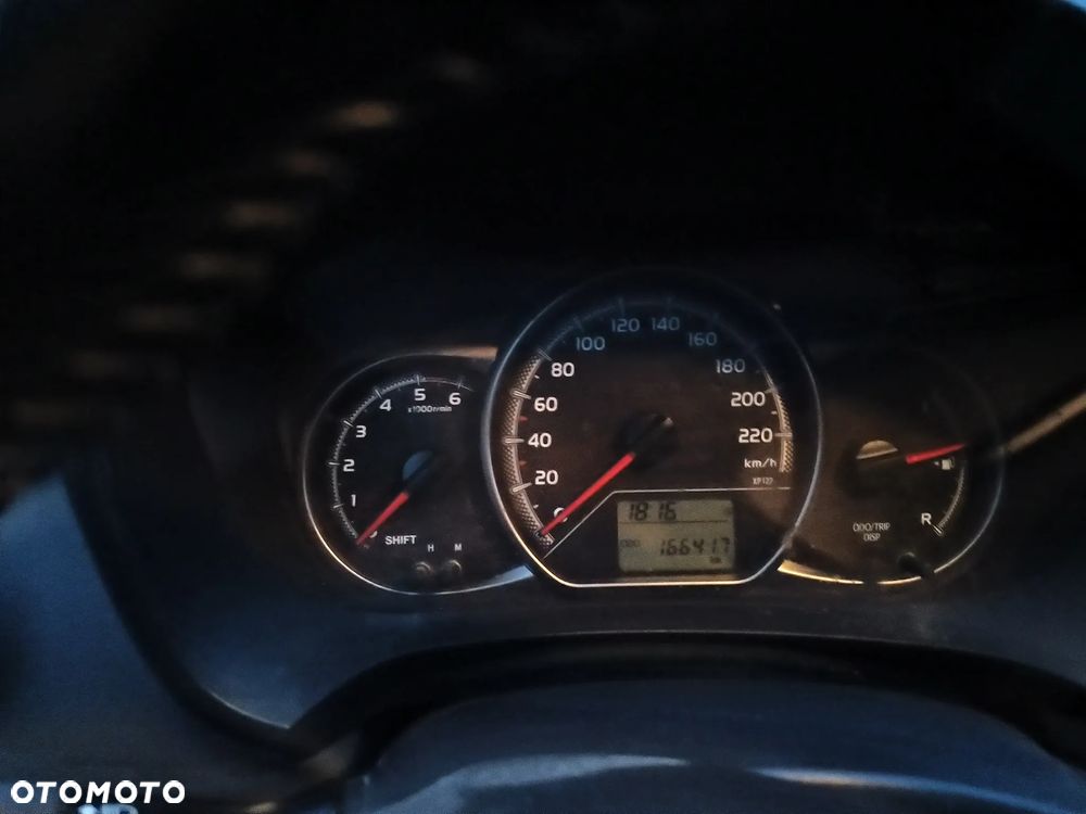 Toyota Yaris 1.4 D-4D Life - 9