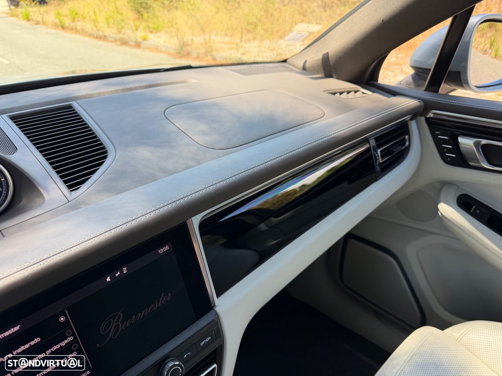 Porsche Macan S - 45
