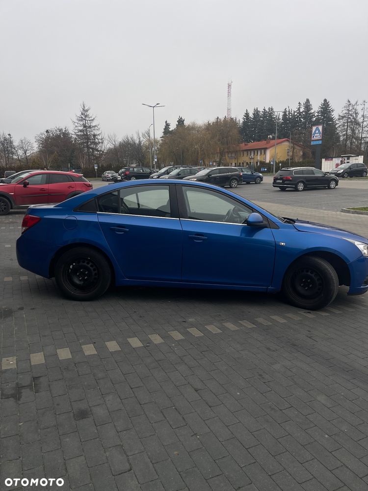Chevrolet Cruze 1.8 LT - 2