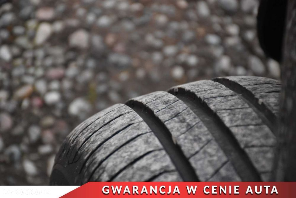 Volkswagen Golf Plus 1.9 TDI DPF Comfortline - 21