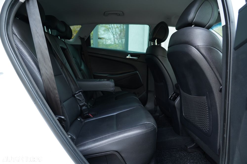 Hyundai Tucson 2.0 CRDI 4WD Automatik Premium - 16