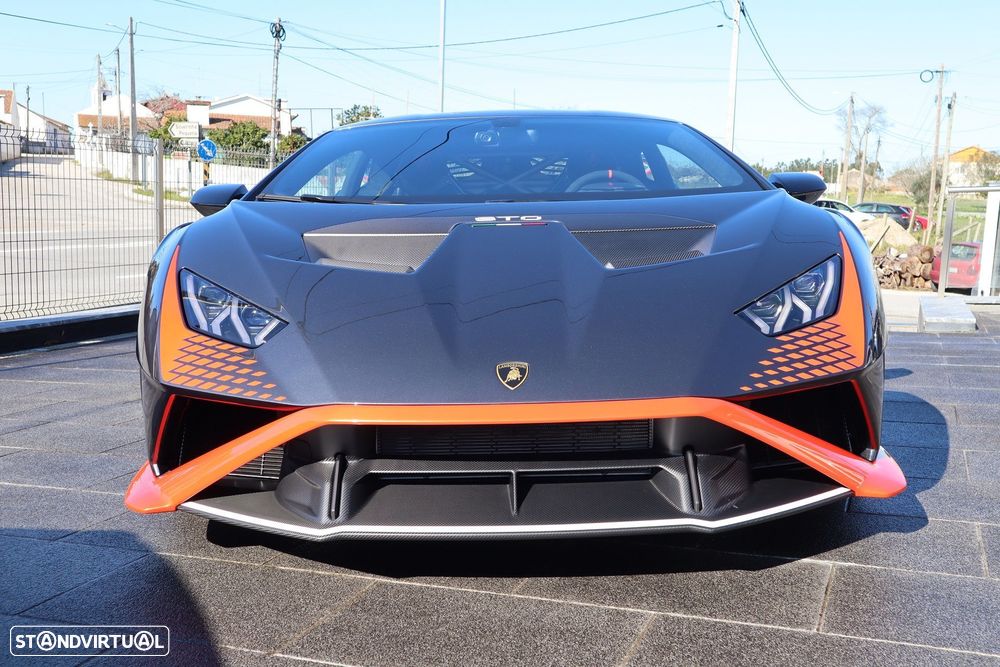 Lamborghini Huracán STO - 22