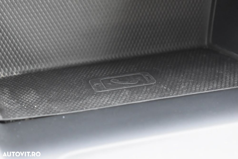 Volkswagen Golf 2.0 TDI Style - 35