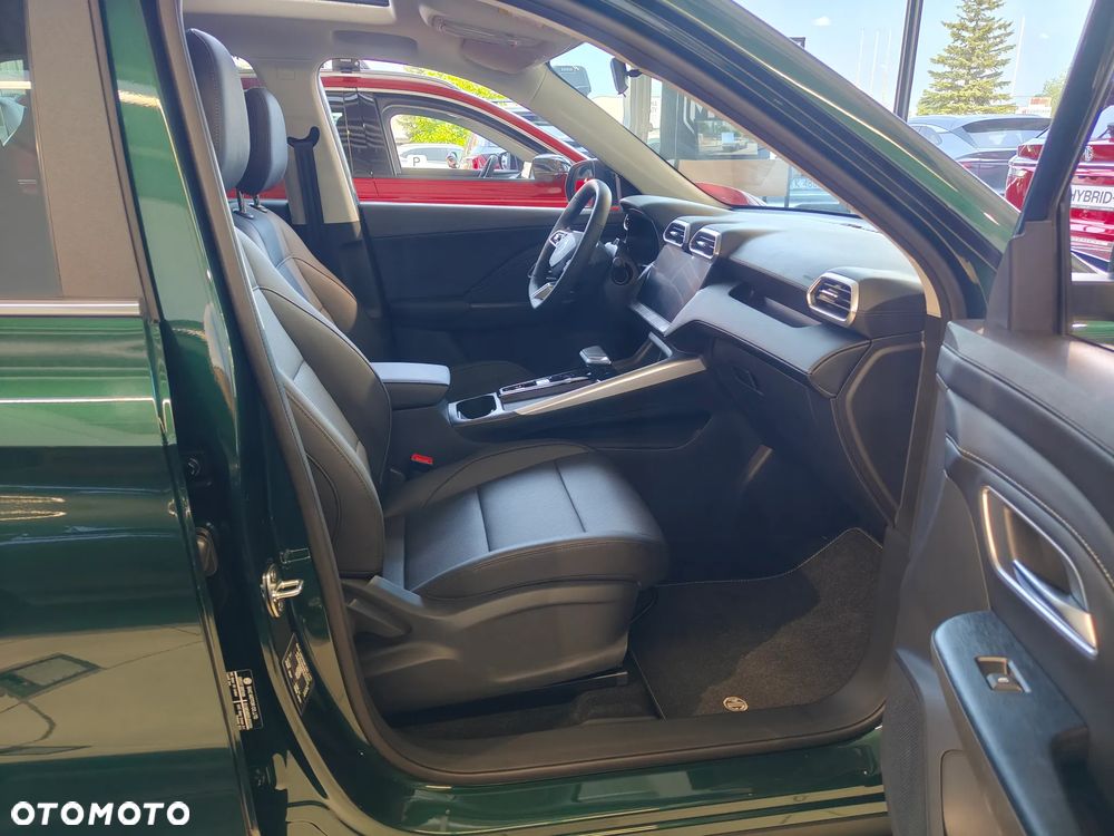 MG ZS Hybrid+ - 12