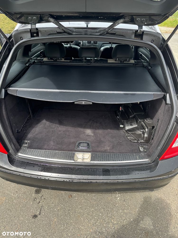 Mercedes-Benz Klasa C 200 CDI DPF Automatik Avantgarde - 22