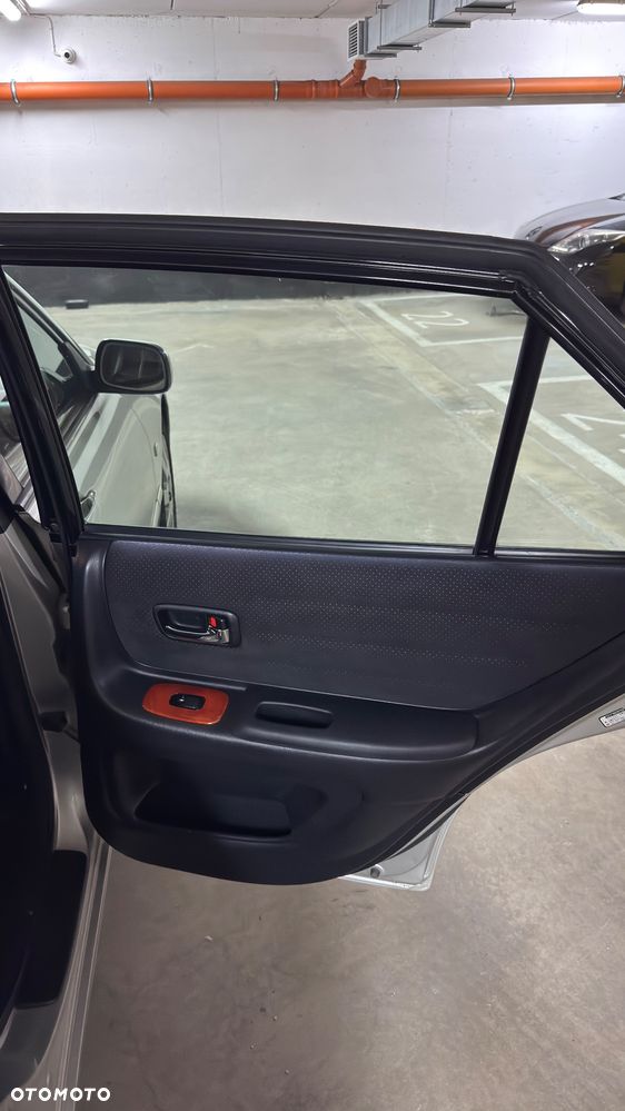 Lexus IS 200 SC Elegance - 13