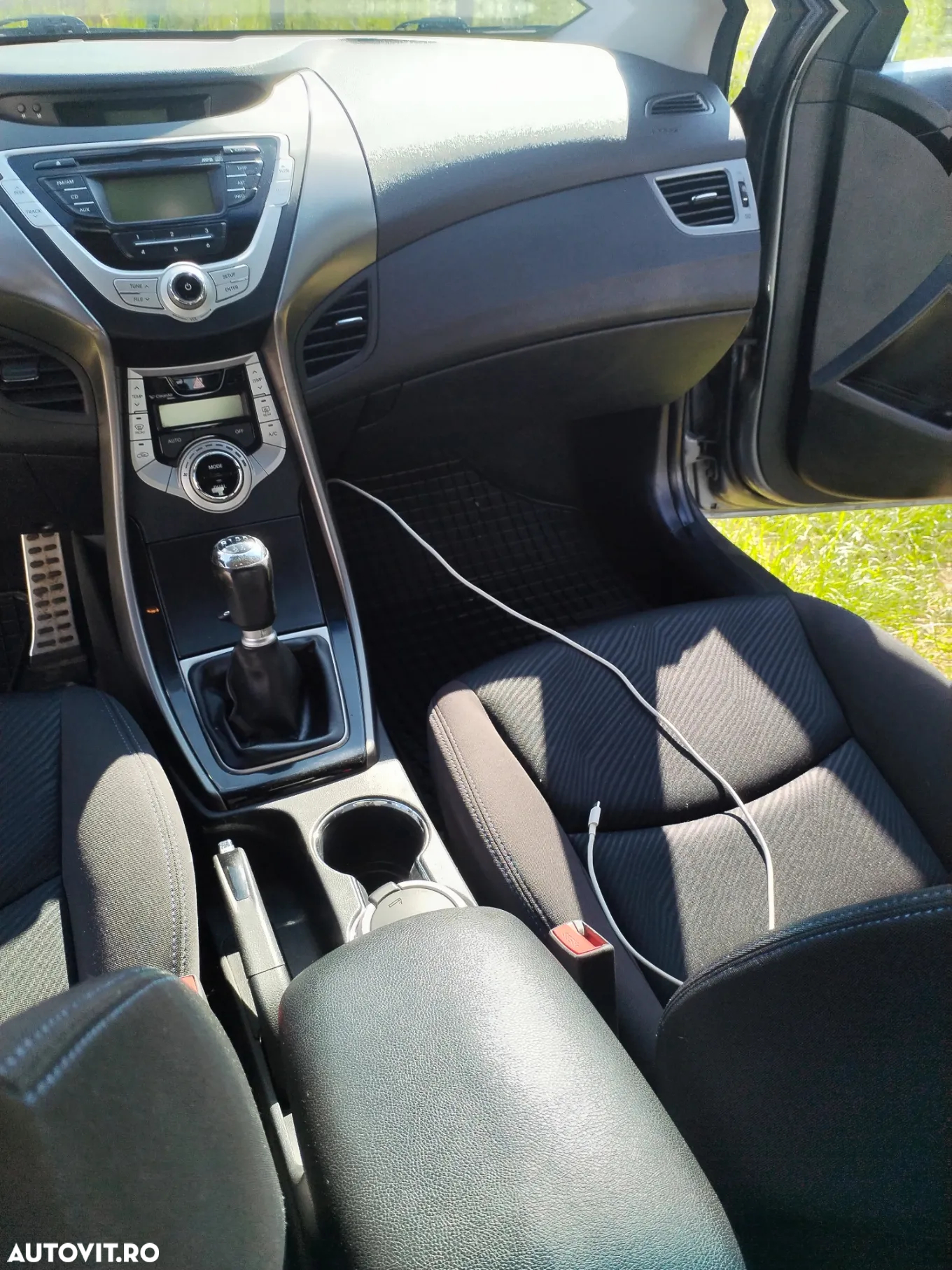 Hyundai Elantra 1.6 MPi - 7
