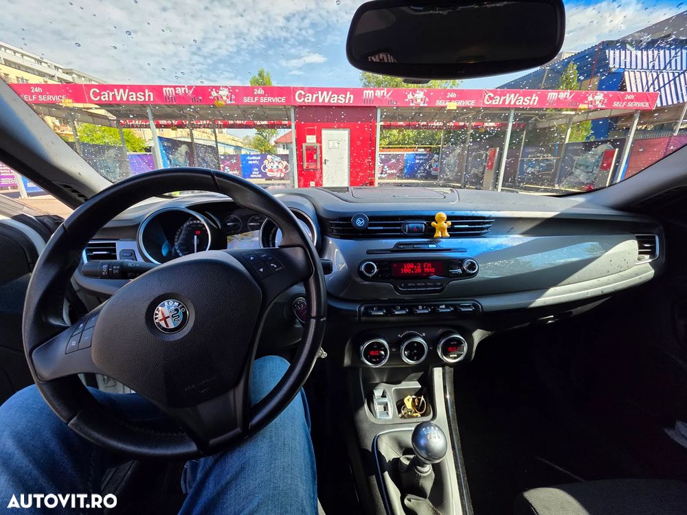 Alfa Romeo Giulietta 1.6 JTDM 16V - 19