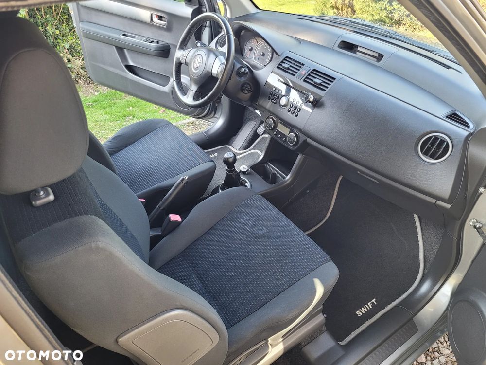 Suzuki Swift 1.3 Classic - 16
