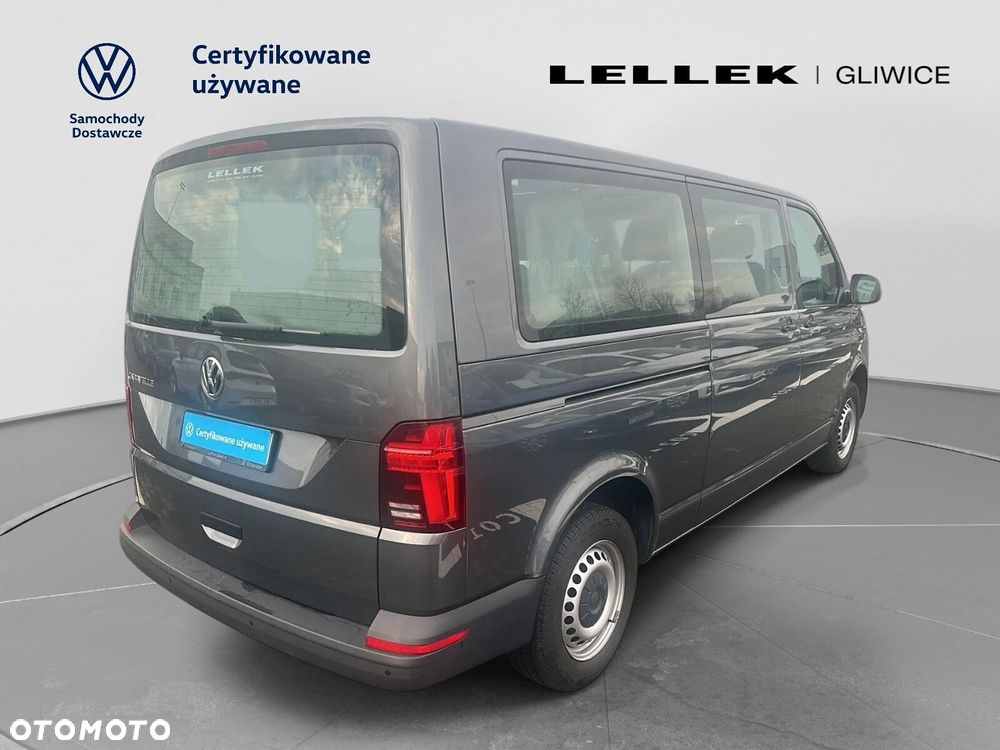 Volkswagen Caravelle - 4