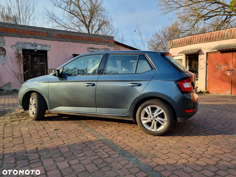 Skoda Fabia 1.0 TSI Active - 6