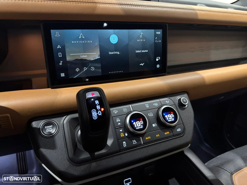 Land Rover Defender 2.0 P400e 110 AWD X-Dynamic SE - 11