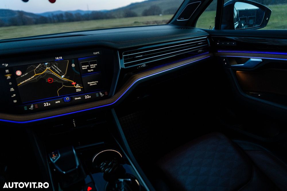 Volkswagen Touareg - 29