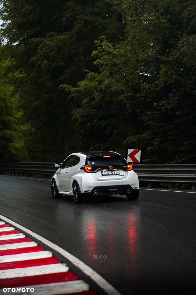 Toyota Yaris 1.8 GRMN - 7