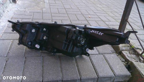 TOYOTA YARIS IV 4 SOCZEWKA PRAWA PRZEDNIA LAMPA ORYGINAŁ - 8