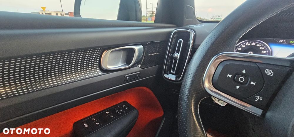 Volvo XC 40 T4 Geartronic Momentum - 24