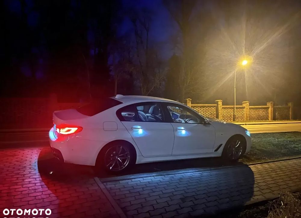 BMW Seria 5 520d xDrive M Sport sport - 17