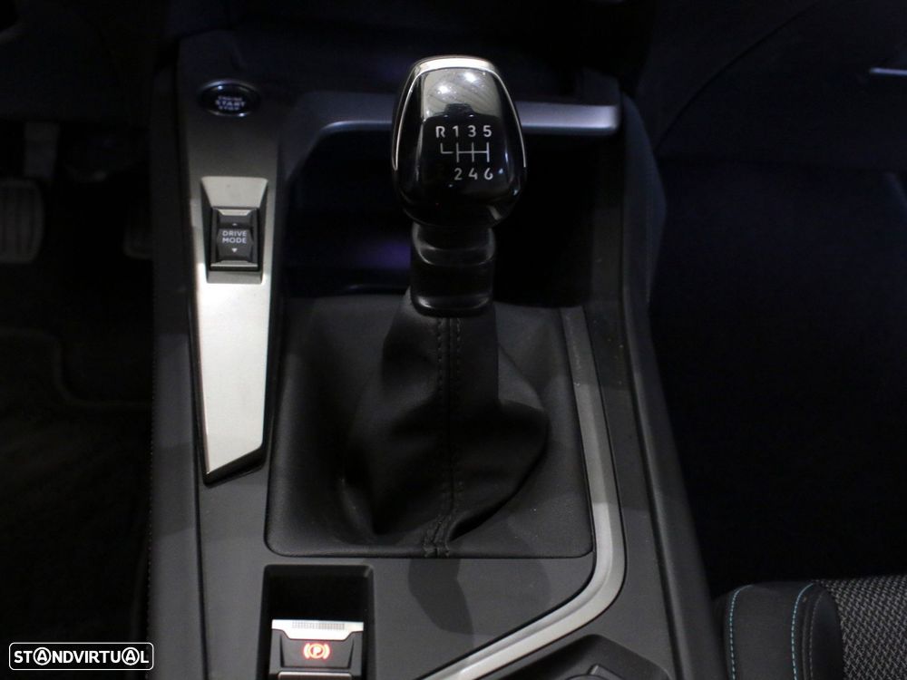 Peugeot 308 1.2 PureTech Allure - 24